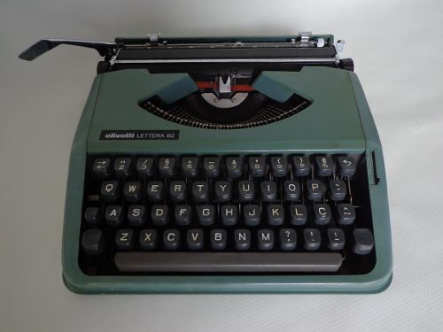Maquina De Escrever Olivetti Lettera