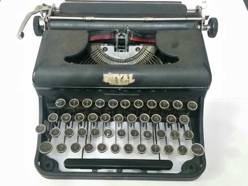 Máquina De Escrever Royal Anos 30 Antiga Funcionando