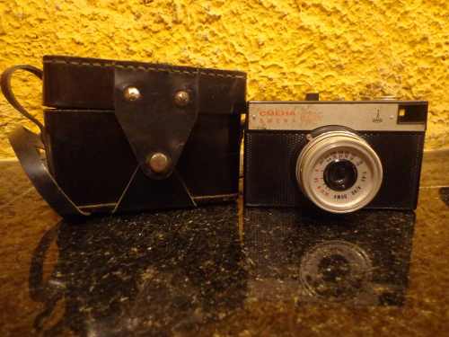 Antiga Câmera Fotográfica Russa - R 