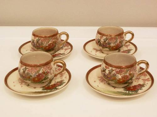 Conjunto 4 Xicaras Café Em Porcelana Bege Dourada Flores