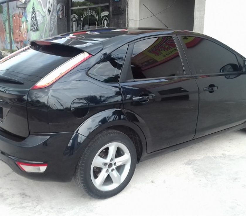 Ford Focus hatch 1.6 completo