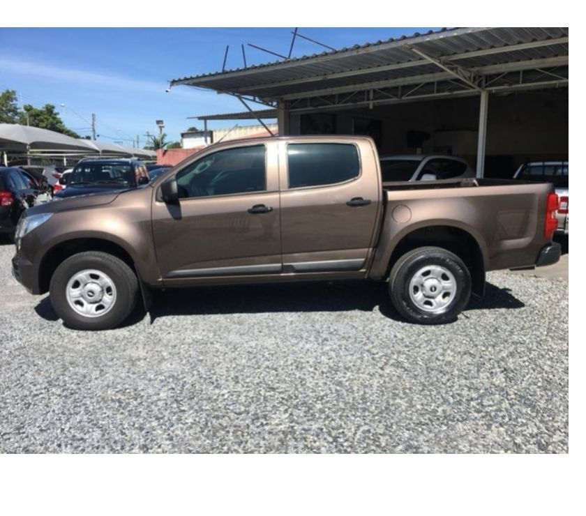 Chevrolet S10 Cabine Dupla LS com parcelas de R$ 