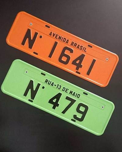 2 Placas Automotiva Decorativa