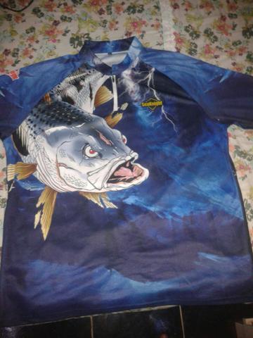 Vendo camisa de pesca.