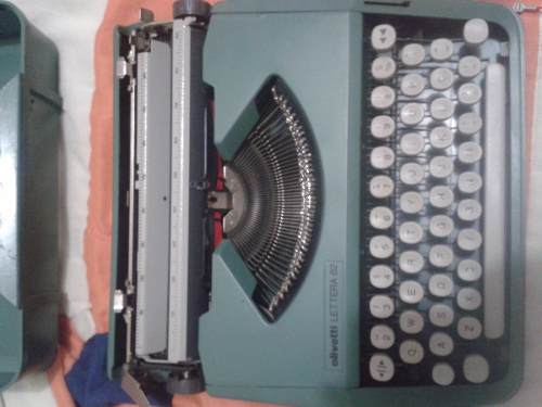Maquina De Escrever Antiga
