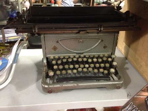 Maquina De Escrever Antiga Mercedes Alemã Rara