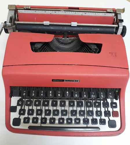 Maquina De Escrever Olivetti Lettera 32