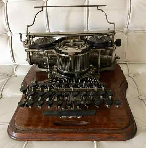 Máquina De Escrever Antiga Hammond 2-rara