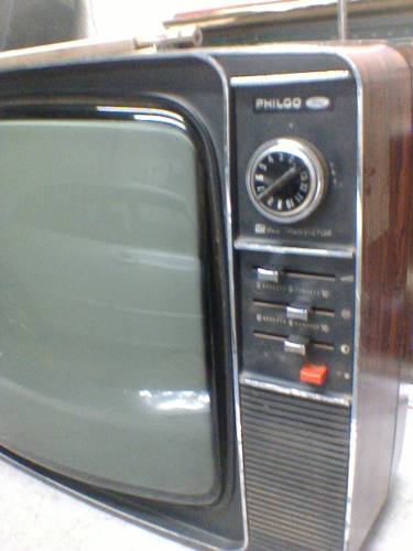 Televisor Philco Ford Preto E Branco, 17 Pl, Funcionando.