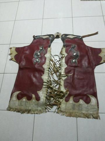 Calça de couro