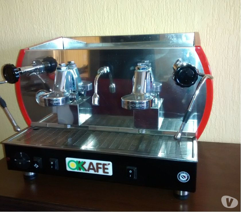 Máquina de Café Espresso Profissional