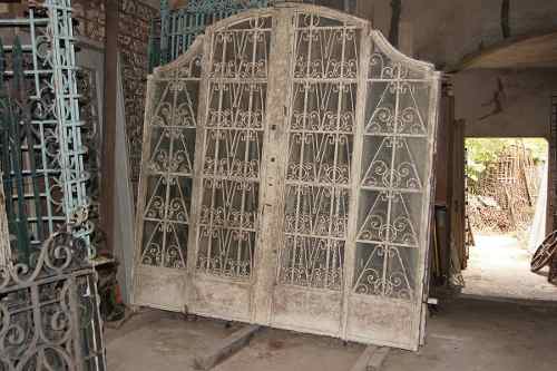 Linda Porta De Entrada, Trabalhada De Mansão Da Av-