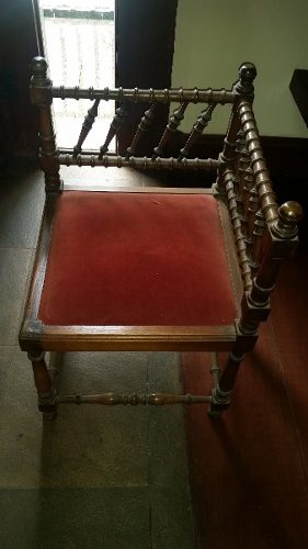 Decoração Antiga De Madeira Cadeira