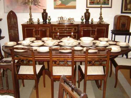 Mesa De Jantar Em Mogno E 8 Cadeiras + Bufet Estilo Inglesa