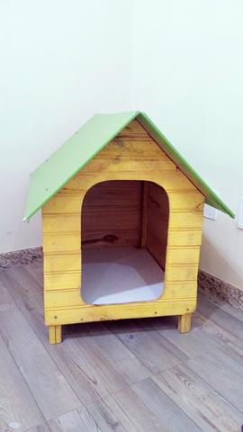 Casinha de cachorro em madeira