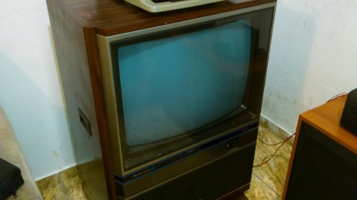 Tv Mitsubishi Colorida Vintage Tc  Entrada De Audio 3d