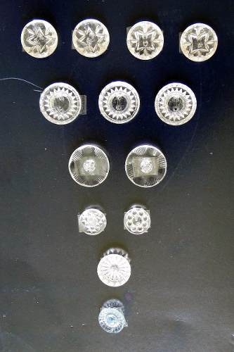 L 211 - Botões De Roupa De Cristal Antigos - Raridade