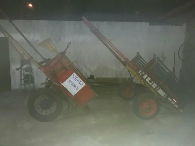VENDO.carroça roda raiada cada.