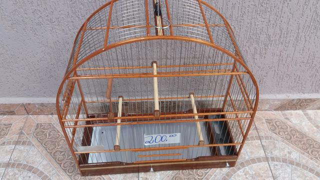 Vendo 2 gaiolas numero tamanho 7