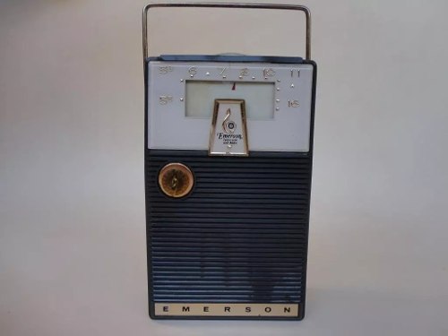 Radio Antigo Emerson Modelo 988-am