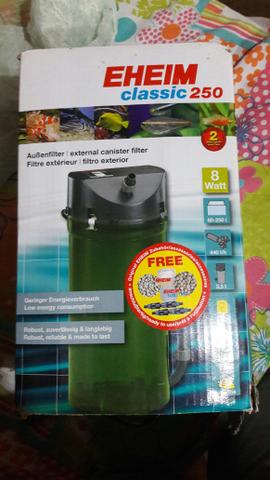 Filtro Cannister para limpeza de aquário