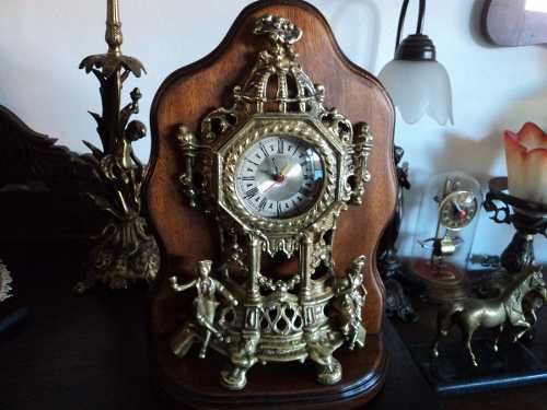 Relogio De Mesa Bronze - Madeira.