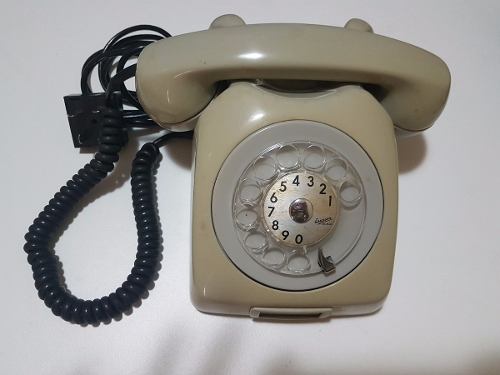 Telefone Antigo Ericsson Cinza, Modelo Disco Detalhe Preto,