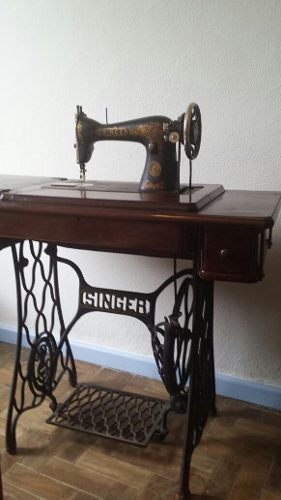 Maquina E Mesa De Costurar Antiga Singer Conservada Costura