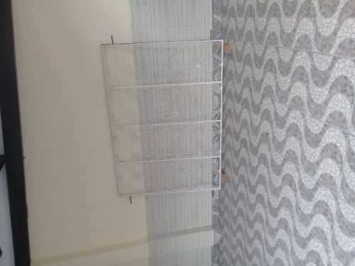 Vendo: 02 janelas e 01 porta de ferro com vidros fumê