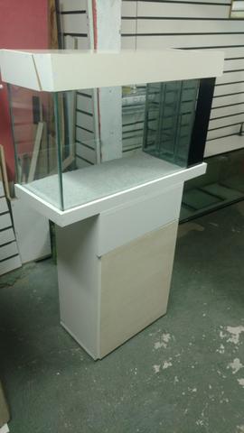 Promoção aquário com móvel todo novo