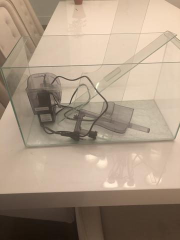 Aquário 40 comprimento x 19 de largura e 22 profundidade