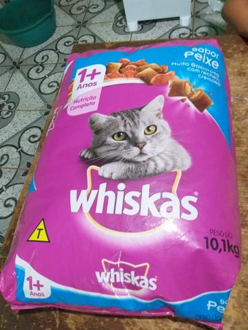 Vendo ração whiskas pra gato 10.1kg