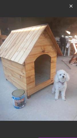 Casinha de madeira para cachorro