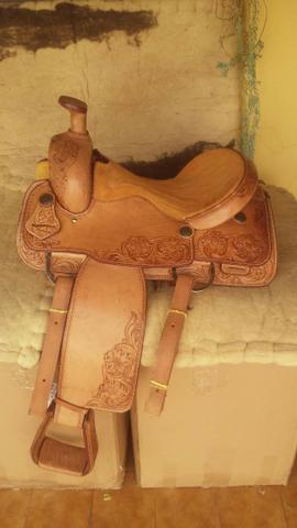 Sela de couro reforçada, nova barata