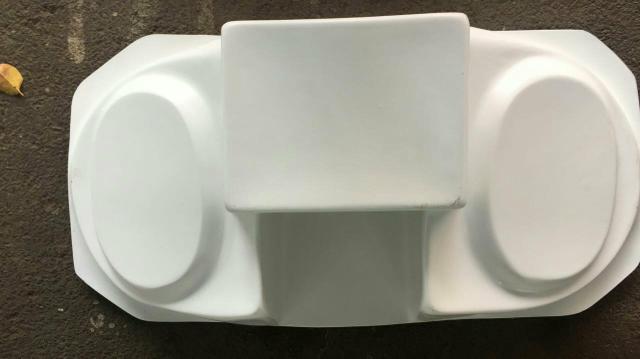 Caixa para som em Charrete Branca