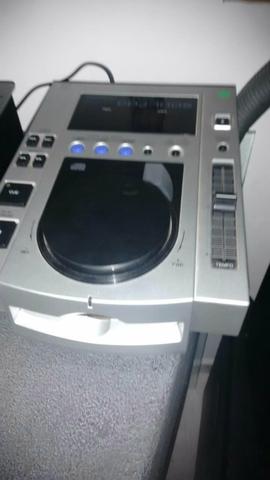 Cdj 100s defeito