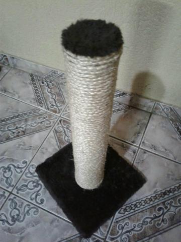 Arranhador de gato novo