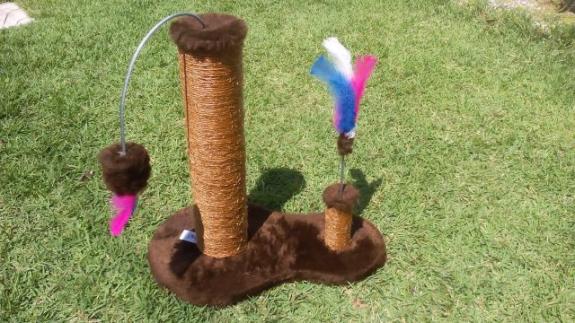 Arranhador para Gato c/ brinquedo