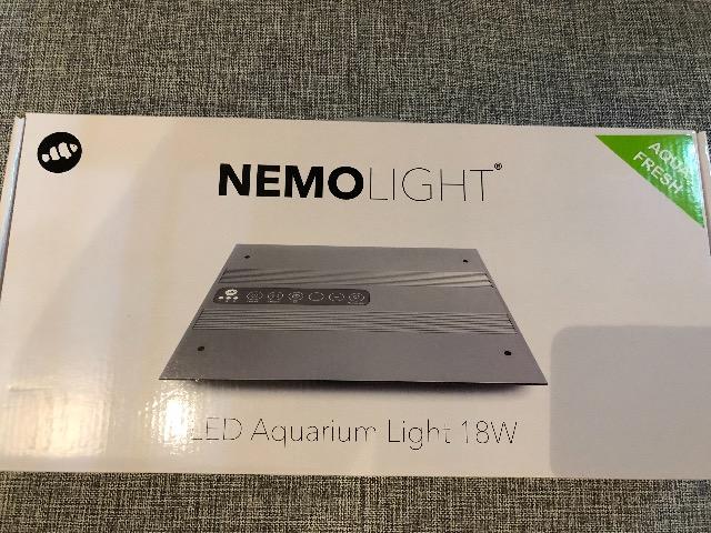 Luminária Nemo Light 18 Watts Para Aquario De Agua Doce Plantado