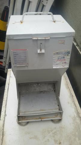 Dosador de Ração para pessoas pré precisão viajar