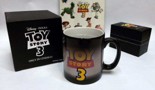 Kit Toy Story de Relógio + caneca + adesivos originais