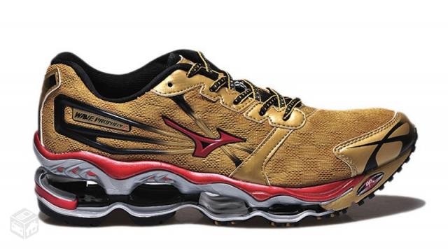 mizuno cor de ouro