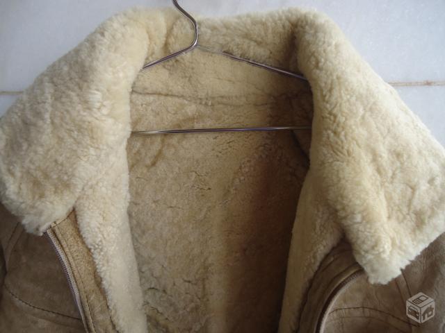 jaqueta de couro forrada com lã de carneiro feminina