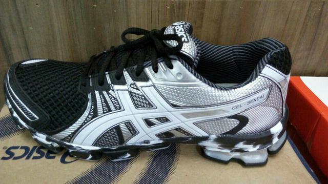 tenis asics primeira linha