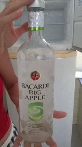 bacardi bebida aplle vazlon