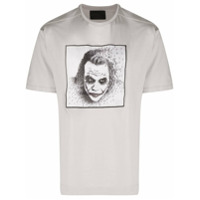 Limitato Camiseta com estampa Joker - Cinza