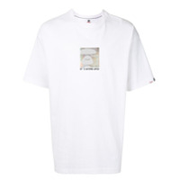 AAPE BY *A BATHING APE® Camiseta com logo furta-cor - Branco
