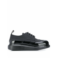 Alexander McQueen chunky brogue shoes - Preto
