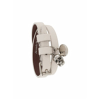 Alexander McQueen Pulseira com pingente de caveira - Branco