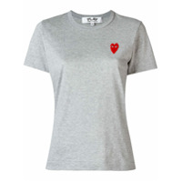 Comme Des Garçons Play Camiseta com patch de logo - Cinza